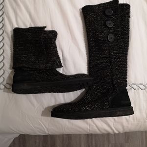 Black and gold knitted Uggs